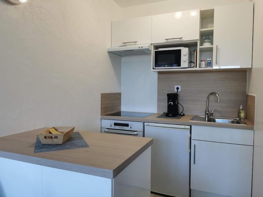 Appartement Acces Direct A La Plage Bernières-sur-Mer Esterno foto